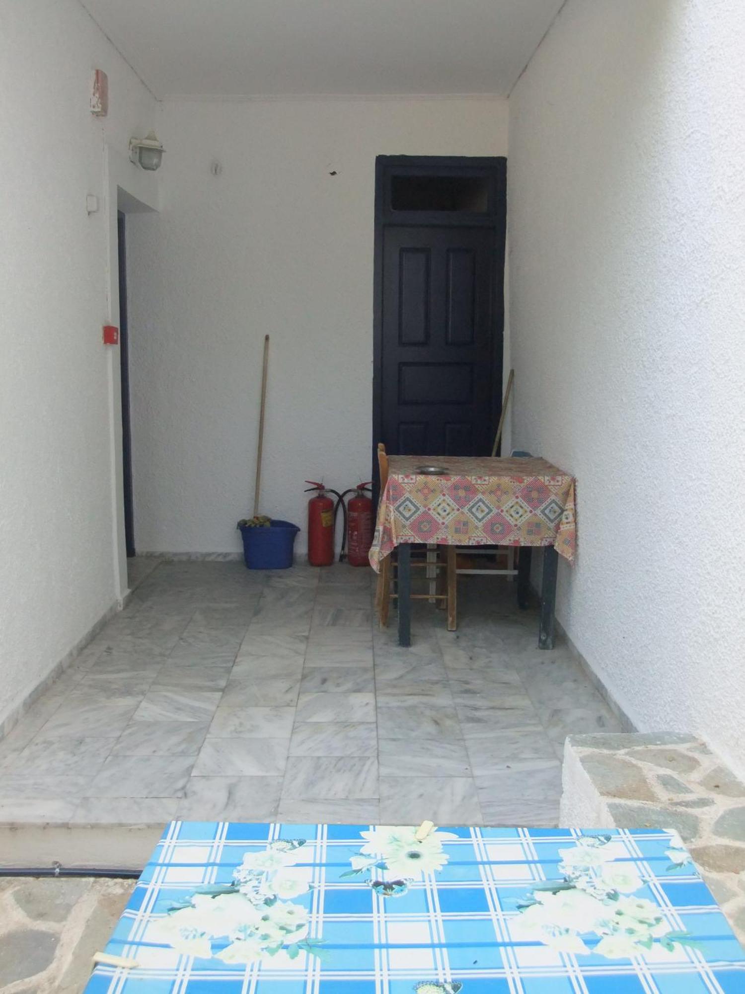 Tatsis Apartments Μασούρι Δωμάτιο φωτογραφία